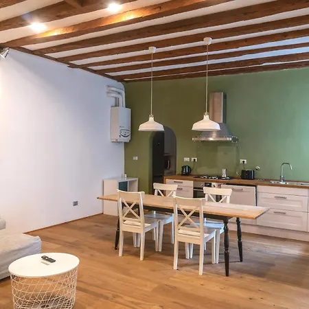 Appartement Hadithi Trieste, Tra Le Rive E Piazza Unita *