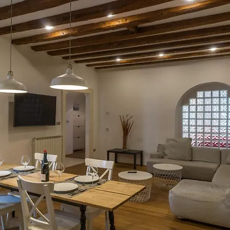 Apartmán Hadithi Trieste, Tra Le Rive E Piazza Unita