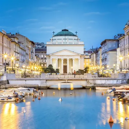 아파트 Hadithi Trieste, Tra Le Rive E Piazza Unita *